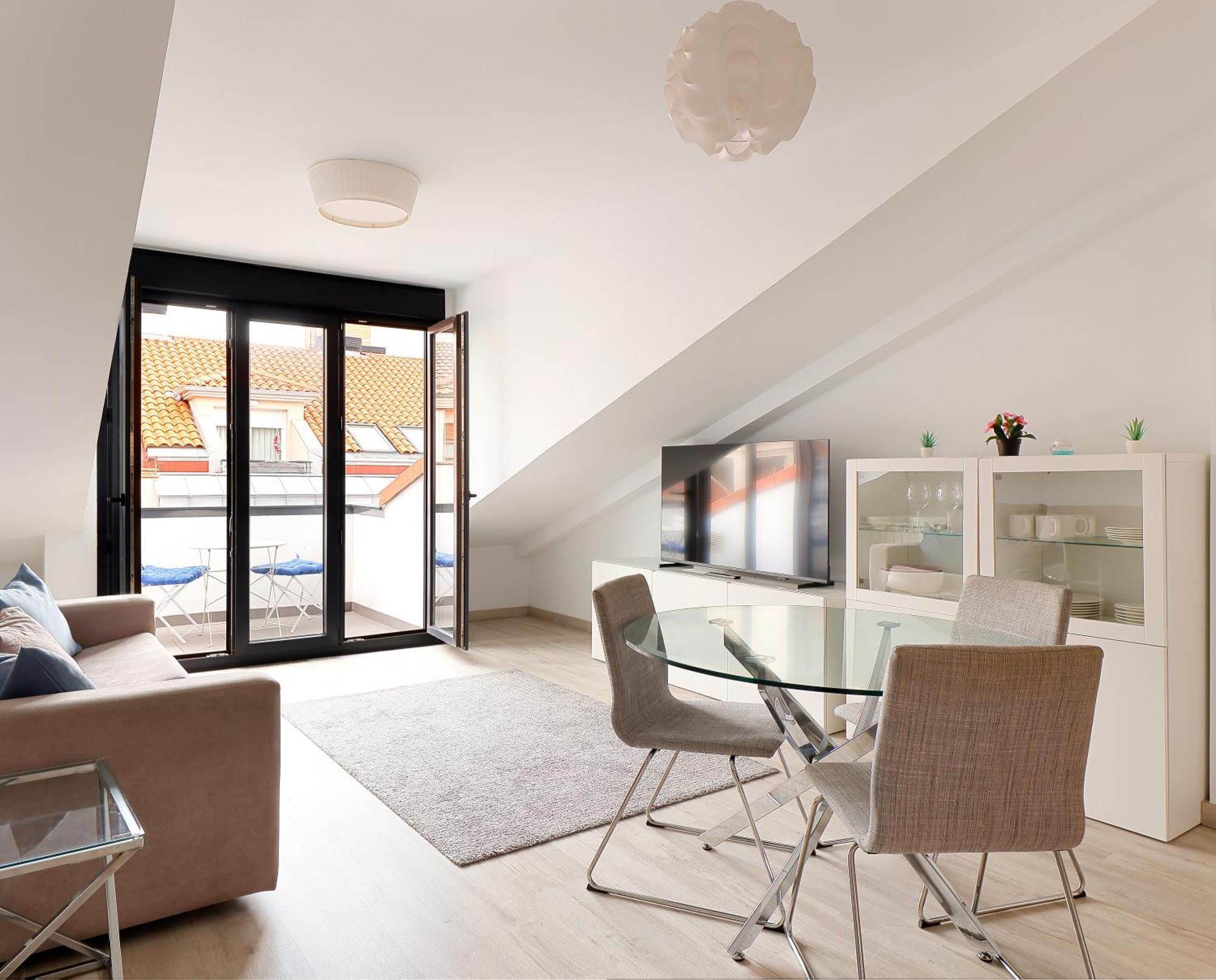 Atico Con Terraza En Playa De San Lorenzo Gijón Exterior foto