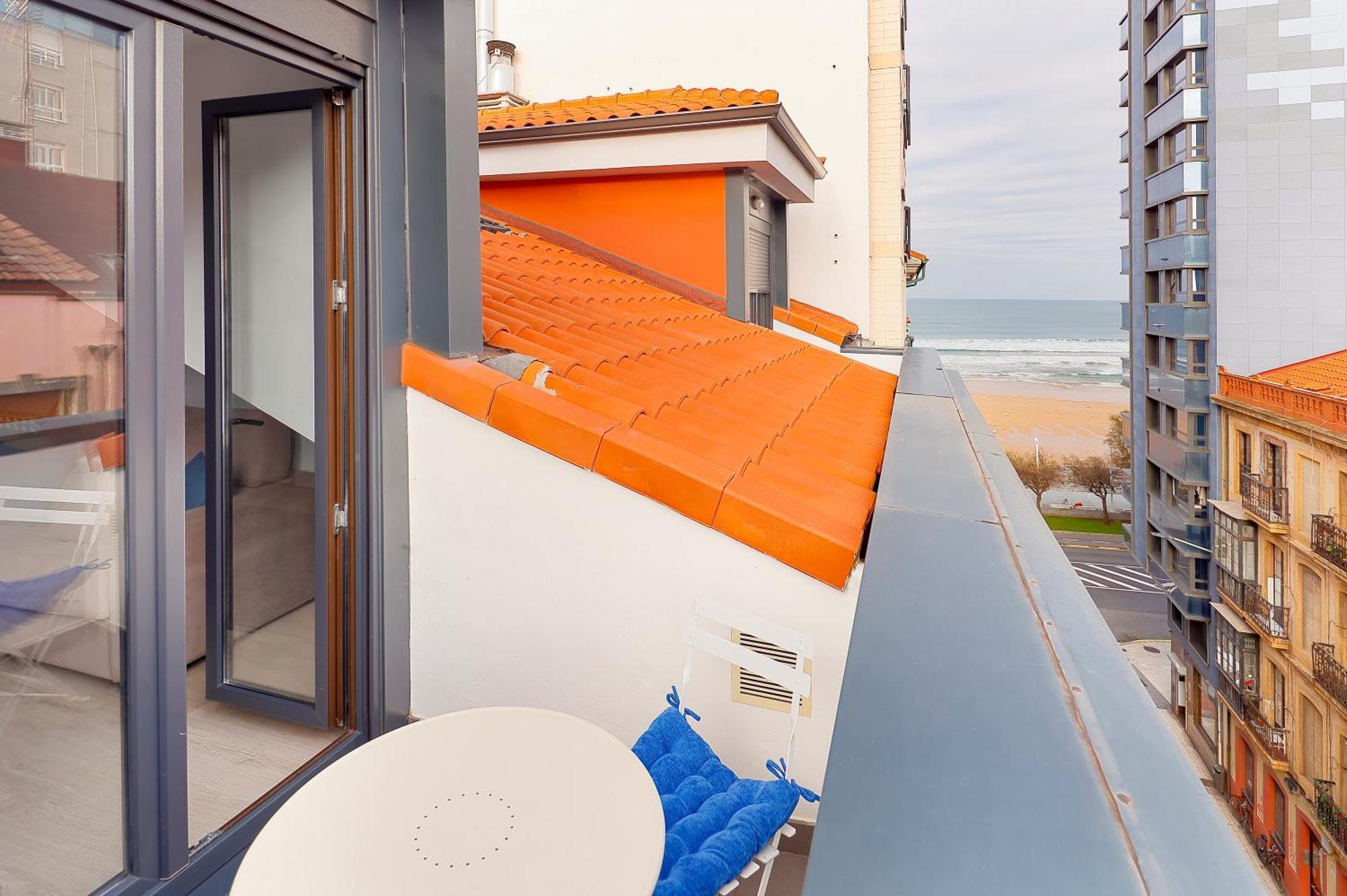 Atico Con Terraza En Playa De San Lorenzo Gijón Exterior foto